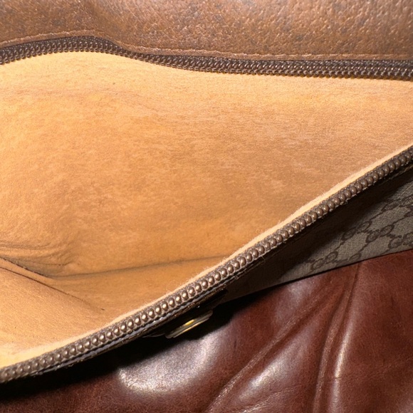 LUX | 100% Authentic Vintage OPHIDIA GUCCI LEATHER CLUTCH BAG - Picture 6 of 13